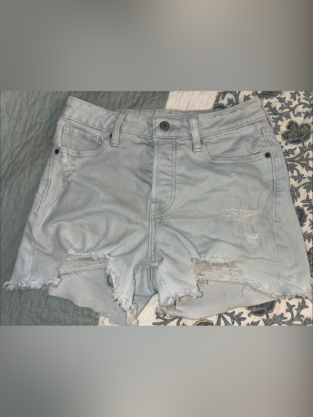 Old Navy Light Wash Distressed Denim Shorts